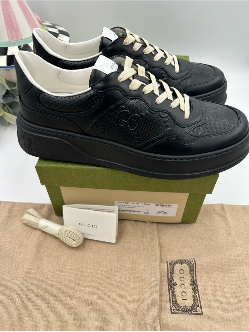 Men’s Gucci GG embossed leather sneakers size 11 fits 11.5 US made in Italy - Picture 10 of 10